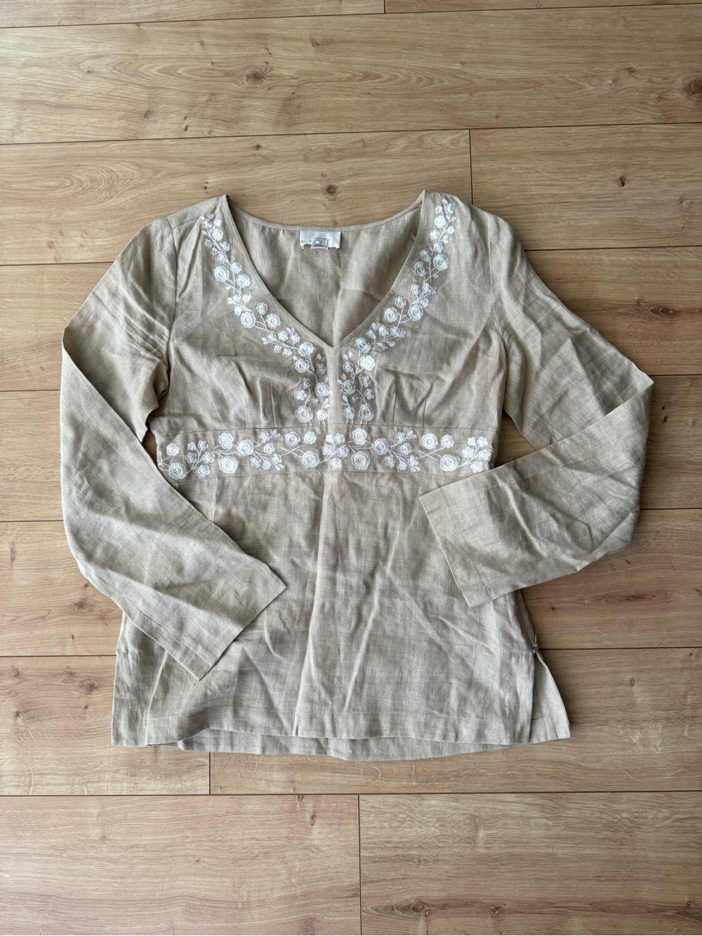 LOFT Ann Taylor Linen Embroidered Tunic Top Womens 6 Beige Floral Boho